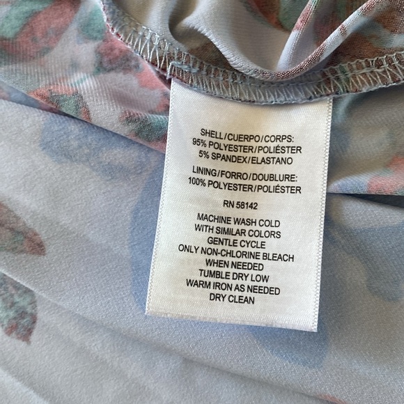 Maggy London Pleated Fit & Flare Floral Dress Size 2 - Picture 11 of 13